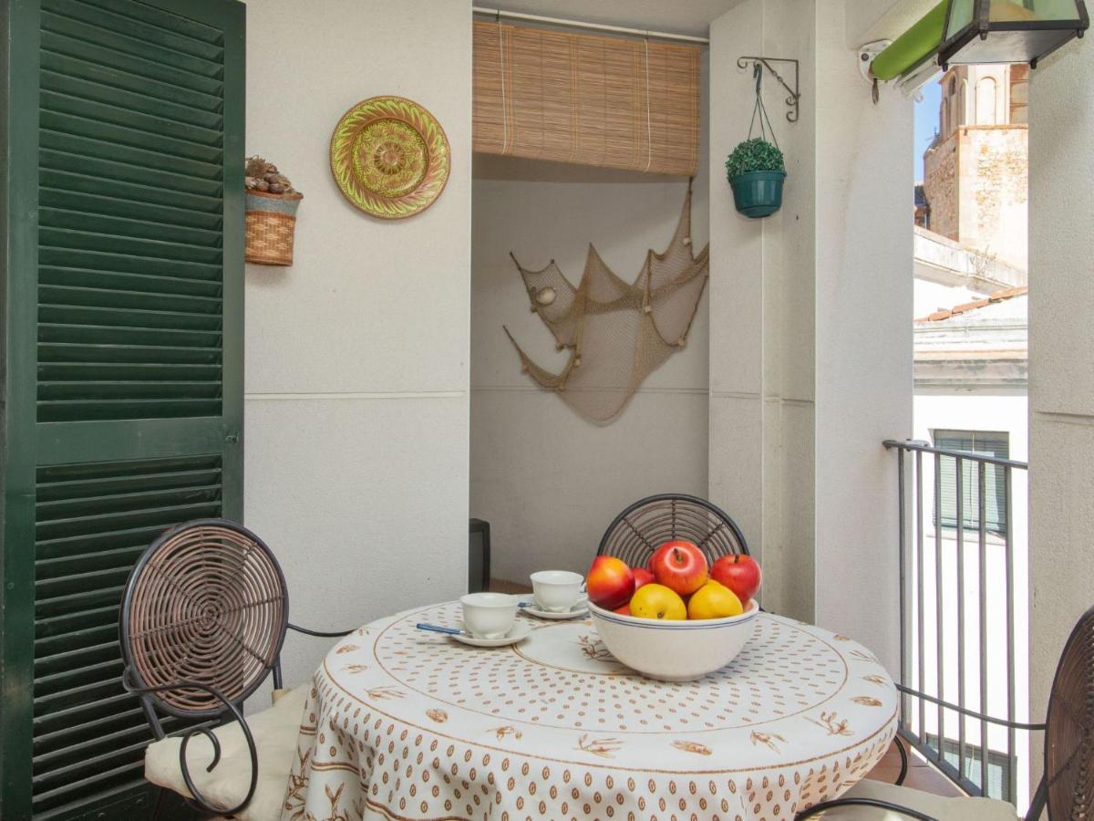 Apartment Mitsu By Interhome Tossa de Mar Bagian luar foto